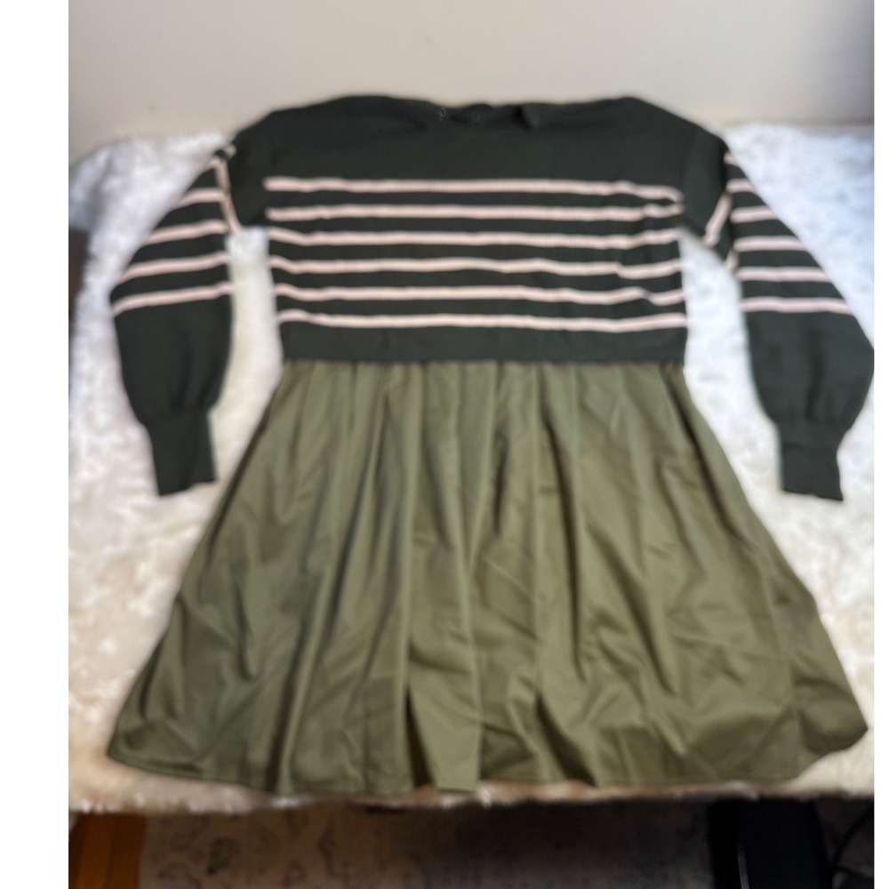 ETCYYNEW Womens Green Striped Ribbed Knit Mixed Media Fit Flare Dress Size M NWT